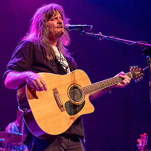 Jack Sharnikow — Guitar / Vocals